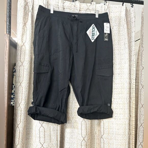Supplies Ladies 16w  black or tan capri new - Picture 1 of 7